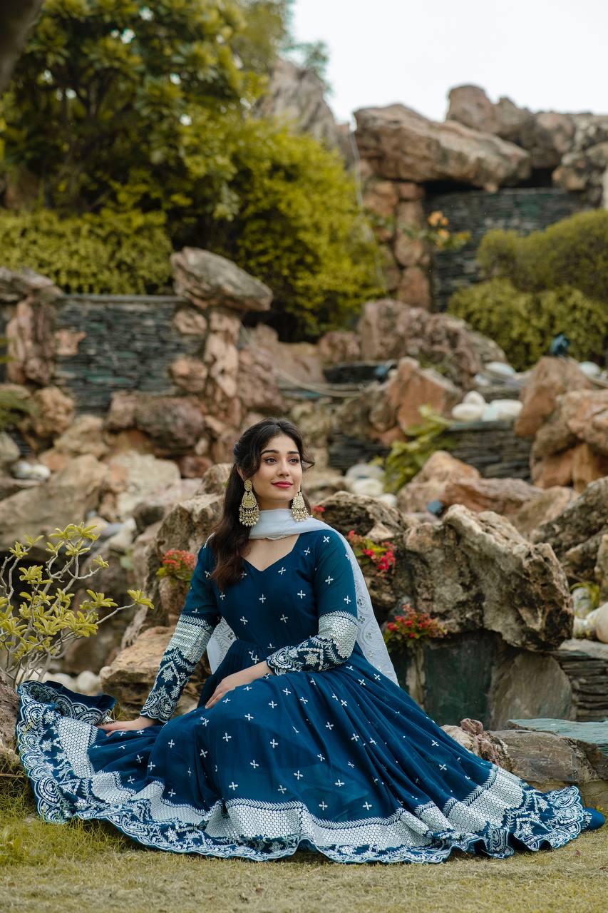 ZENNY EMBROIDERY WORKED ANARKALI SUIT SET SC 6018