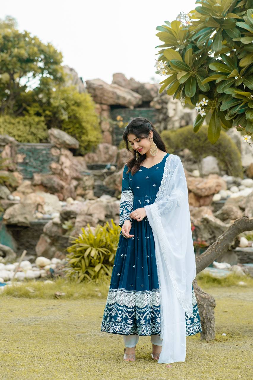 ZENNY EMBROIDERY WORKED ANARKALI SUIT SET SC 6018