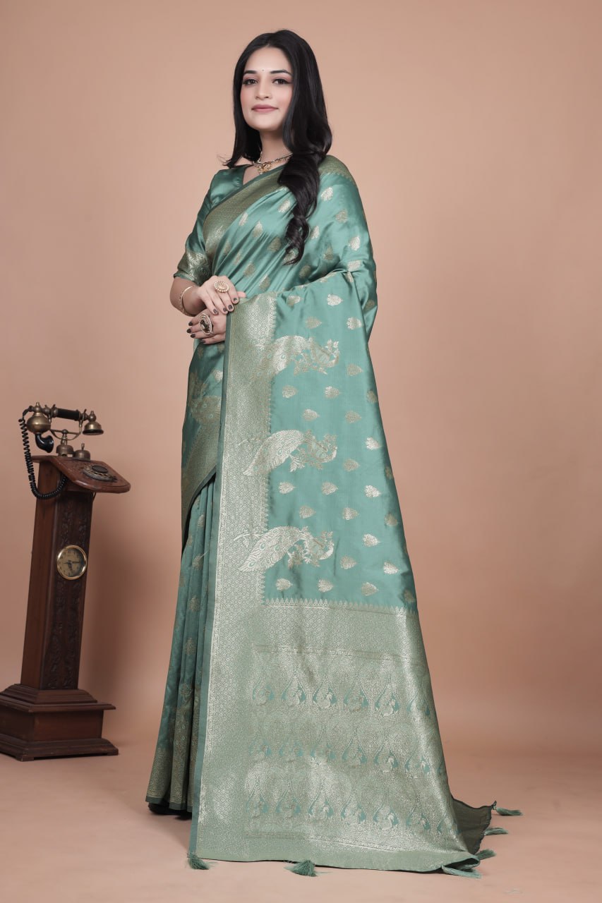 Elegant Banarasi Silk Saree with Golden Zari Weaving