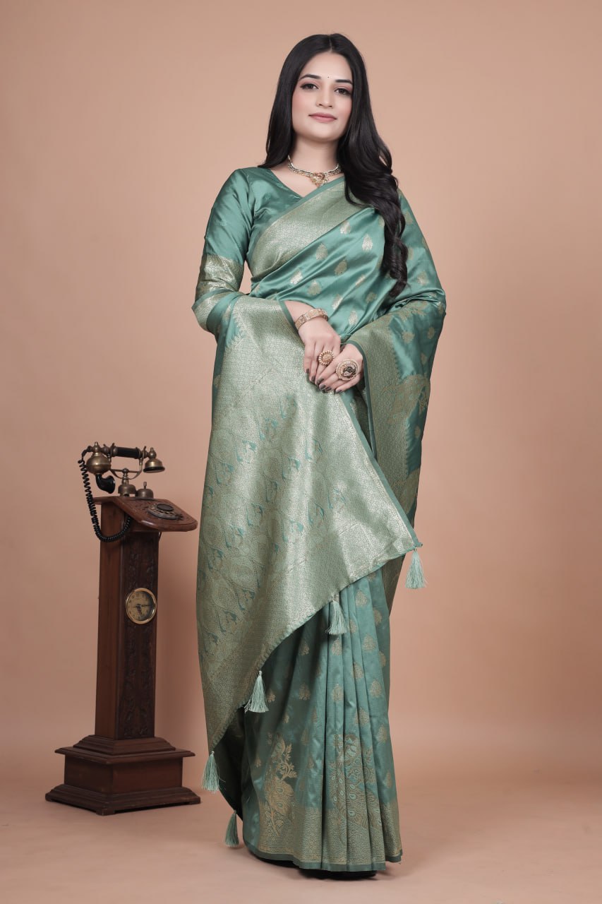 Elegant Banarasi Silk Saree with Golden Zari Weaving