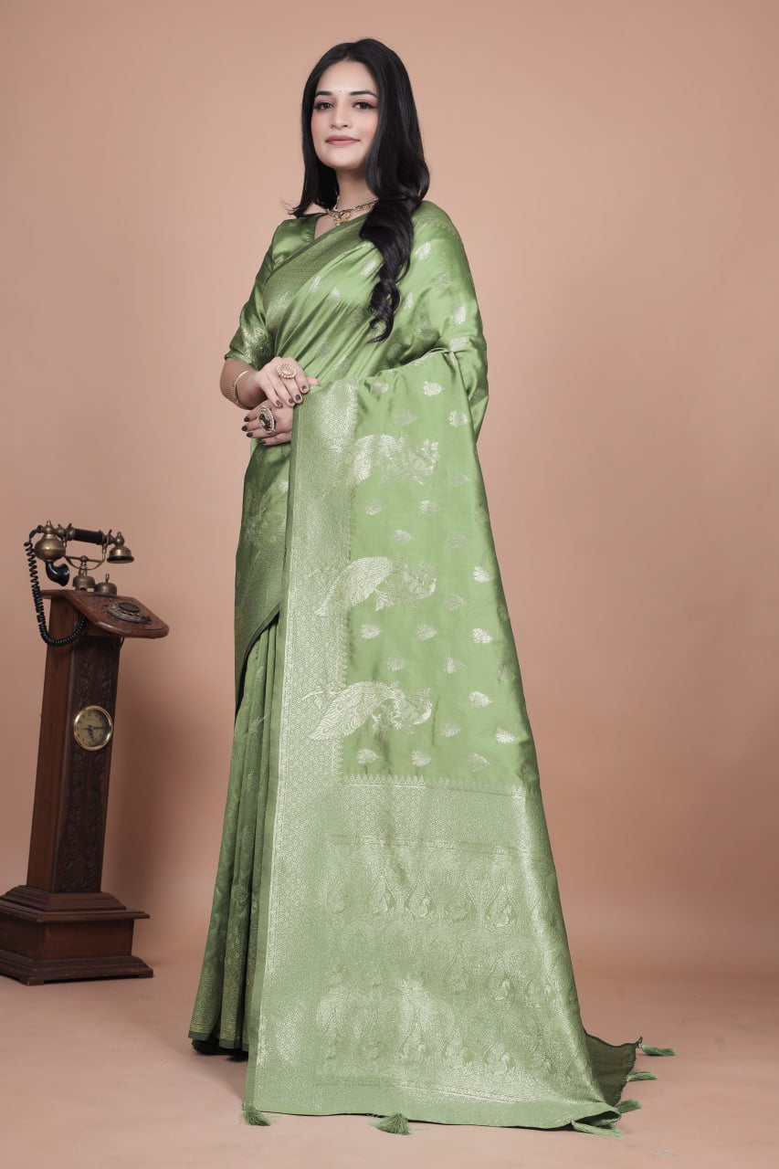 Elegant Banarasi Silk Saree with Golden Zari Weaving